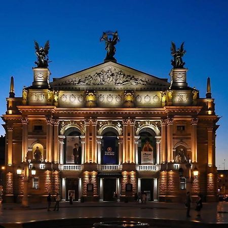利沃夫Best Location! Rynok Square, Opera.公寓 外观 照片