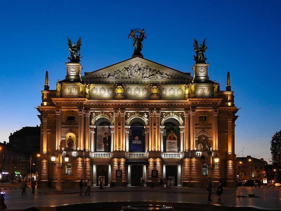 利沃夫Best Location! Rynok Square, Opera.公寓 外观 照片